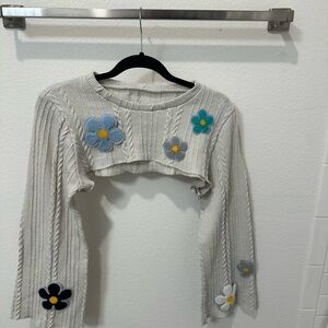 Floral Embroidered Cropped Sweater - Cream
